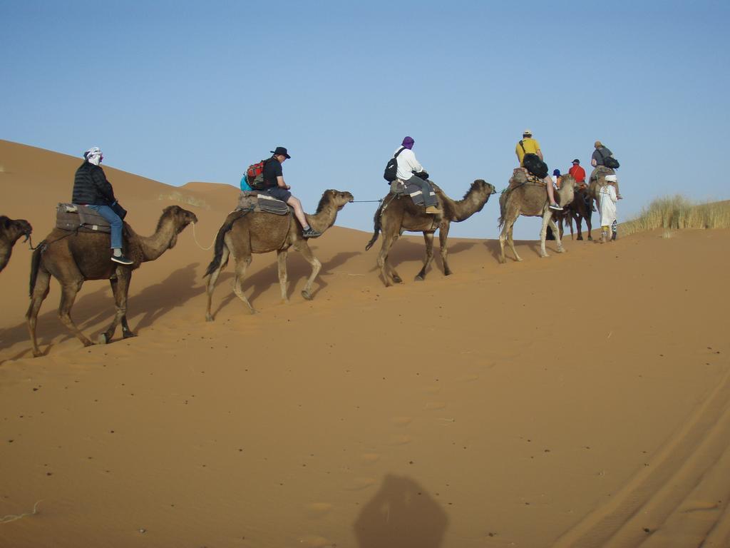 Merzouga Camp And Hostel Dış mekan fotoğraf